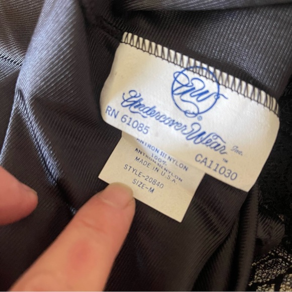 Vintage 1980s Black Satin Lace Sequin Beaded Adjustable Straps Camisole Medium - Picture 4 of 6